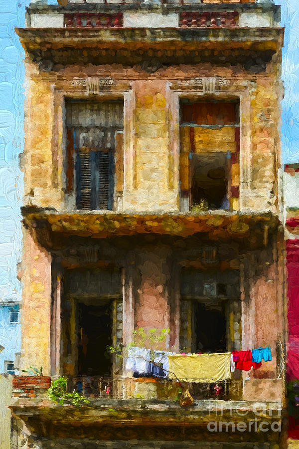 Old Havana building #2 Photograph by Les Palenik