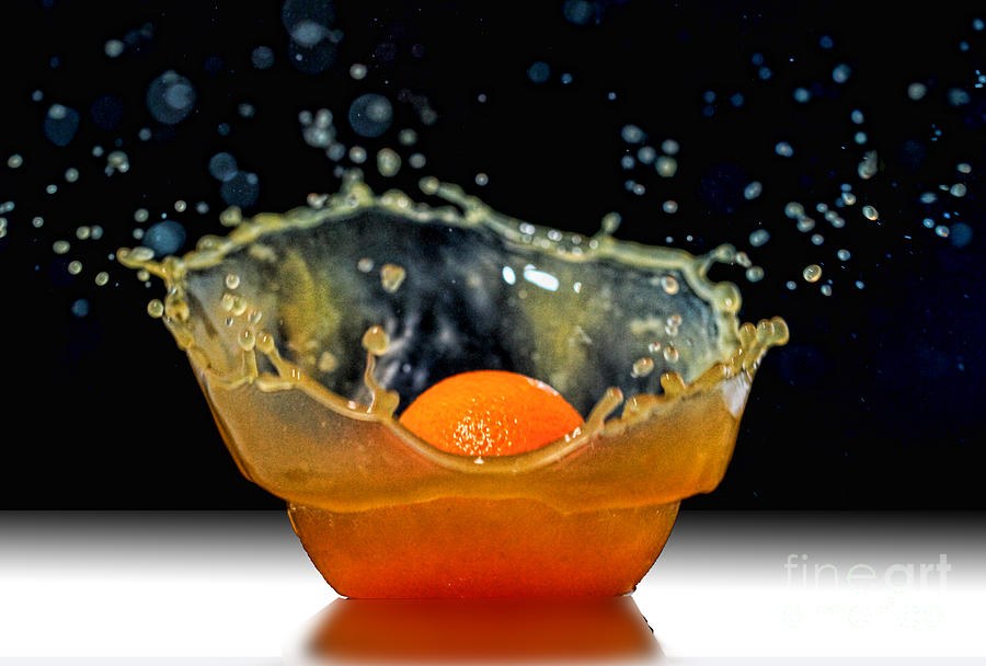 Orange Splash #1 Photograph by Shirley Mangini