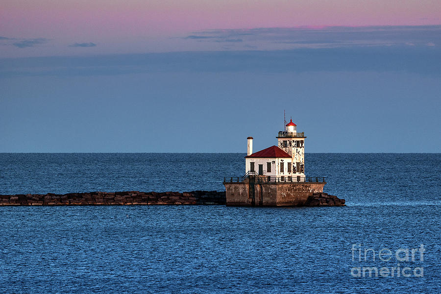 Oswego West Pierhead Lighthouse Photograph By John Greim | Fine Art America