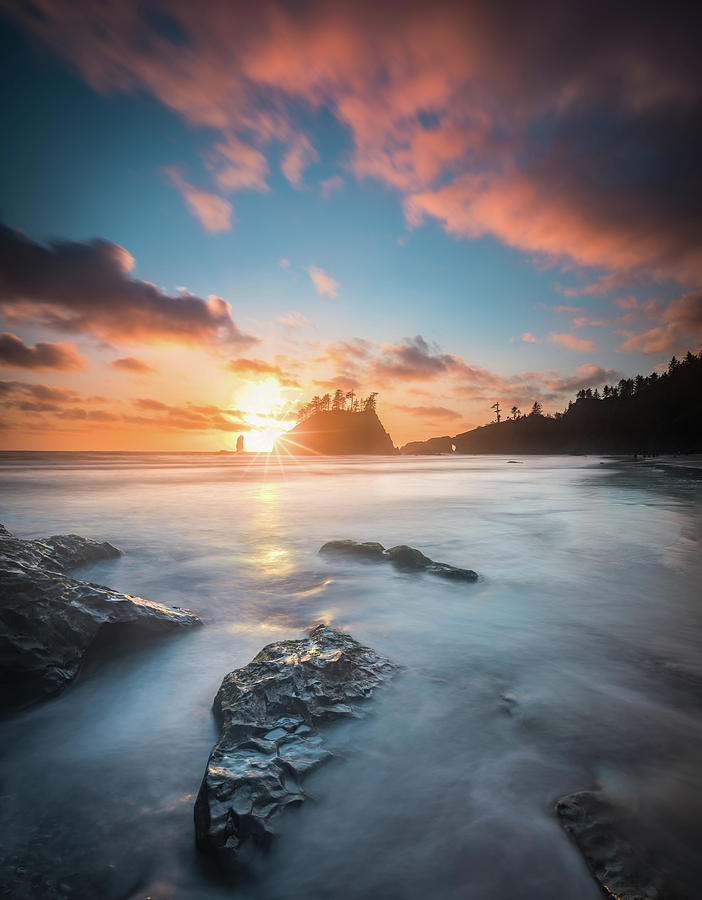 Pacific sunset at Olympic National Park #1 Photograph by William Lee