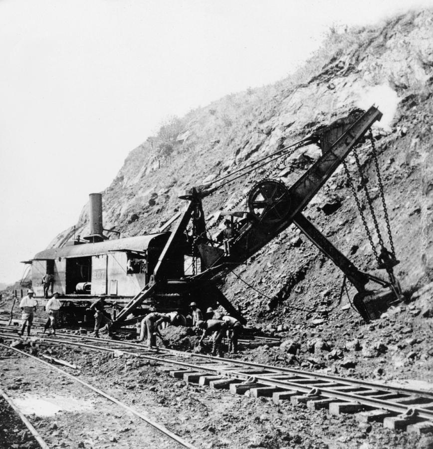 Panama Canal - Construction - c 1910 #1 Photograph by International  Images