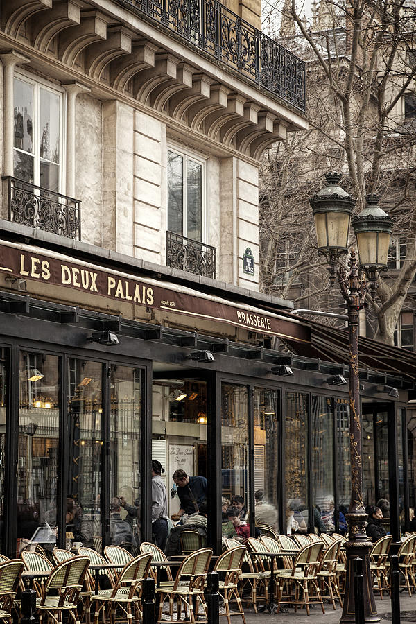 Paris Cafe Photograph by Andrew Soundarajan