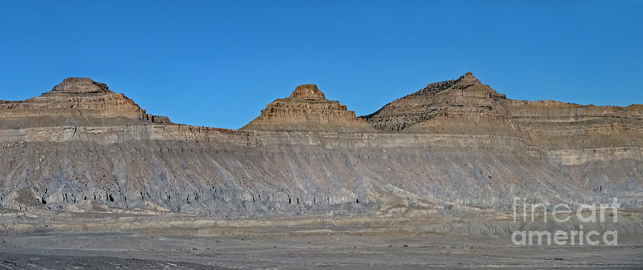 Pyramid Mountains in Emery County Utah #2 Photograph by David Oppenheimer