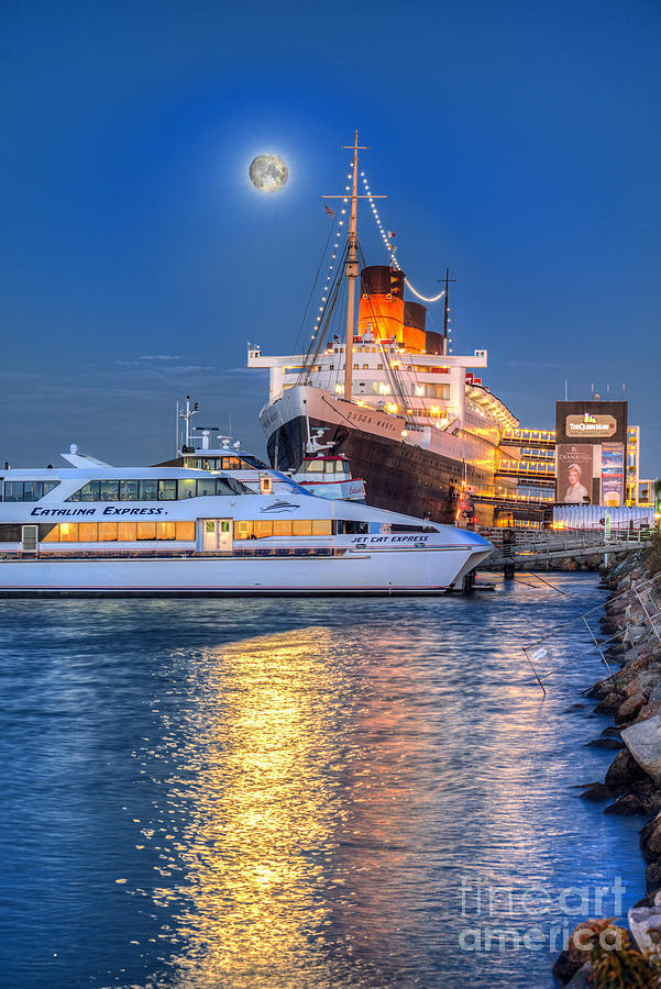 Long Beach Photograph - Queen Mary Catalina Cruise Full Moon Vertical by David Zanzinger