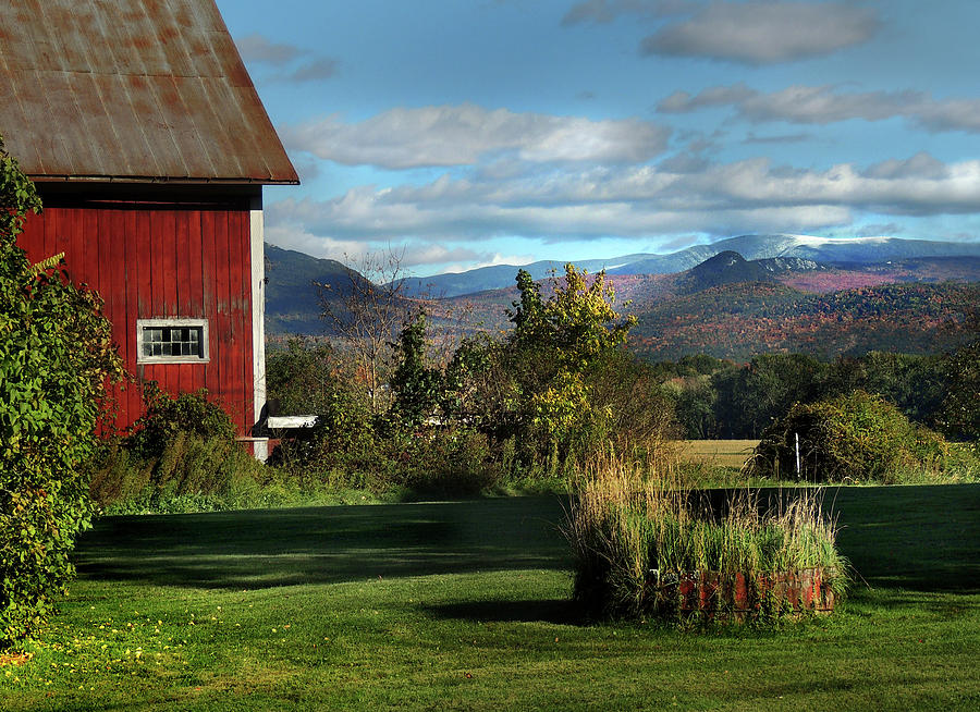 Red Barn in Newbury Vermont #2 Photograph by Nancy Griswold