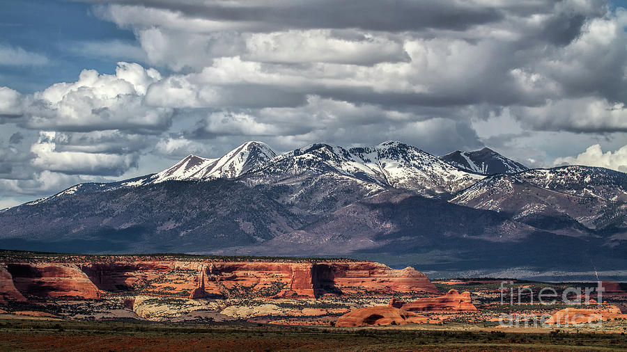 Red Cliffs of Utah Photograph by Jim Garrison