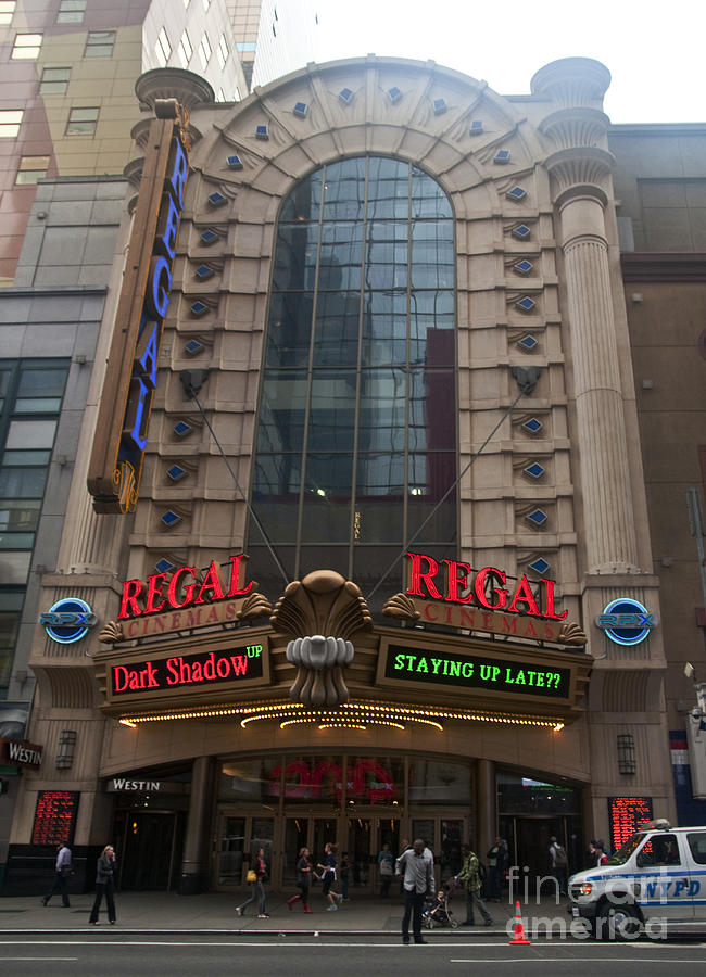 Regal EWalk Stadium 13 and RPX in NYC Photograph by David Oppenheimer