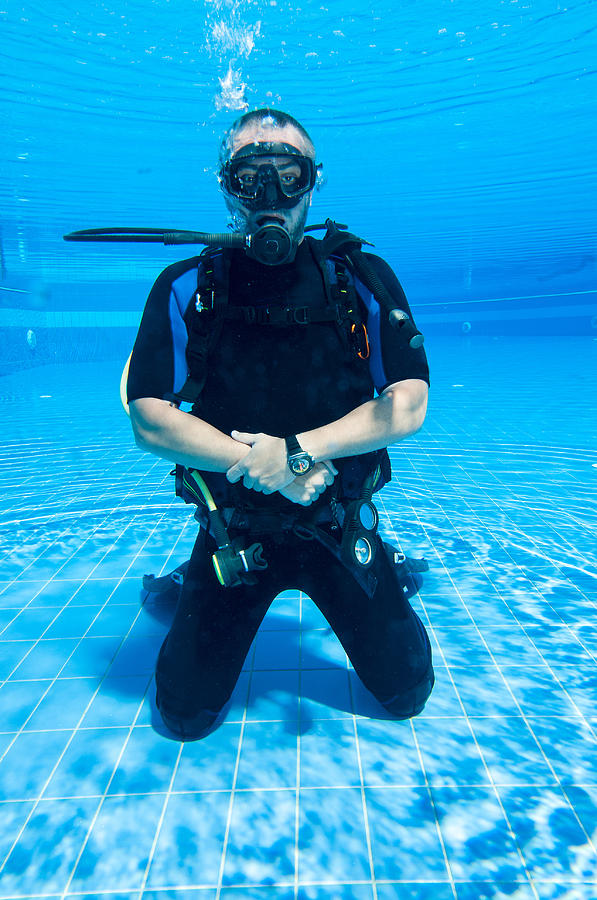 Scuba Diver #1 Photograph by Roy Pedersen