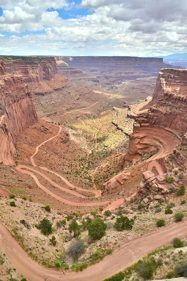 Shafer Trail Overlook #1 Photograph by Ray Mathis