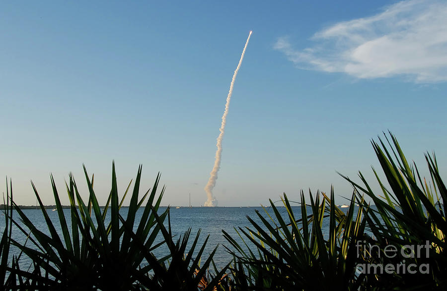 Shuttle Launch #1 Photograph by David Lee Thompson