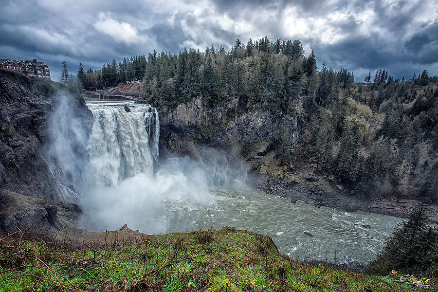 Seattle Photograph - Snoqualmie Falls #1 by Robert Fawcett