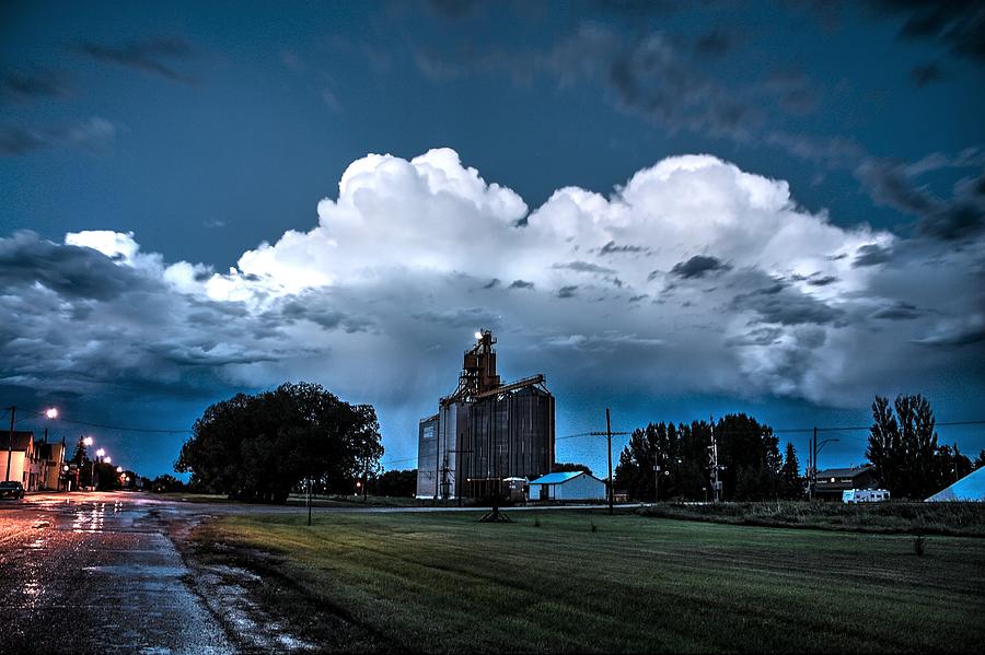 Storm Brewing #1 Photograph by David Matthews