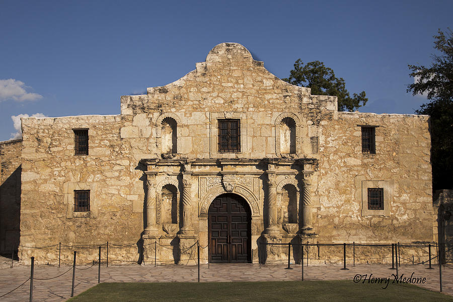 The Alamo Photograph by Henry Medone - Fine Art America