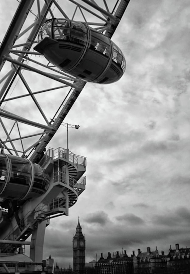 London Photograph - The London Eye #1 by Martin Newman