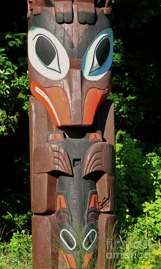 Totem Pole Photograph by Ann Horn