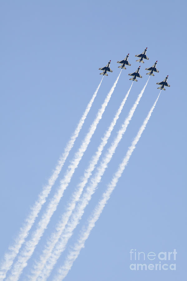 US Air Force Thunderbirds Preforming Precision Aerial Maneuvers #1 Photograph by Anthony Totah