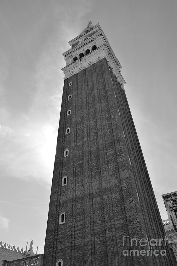 Black And White Photograph - Venice Architecture #2 by Photos By Zulma