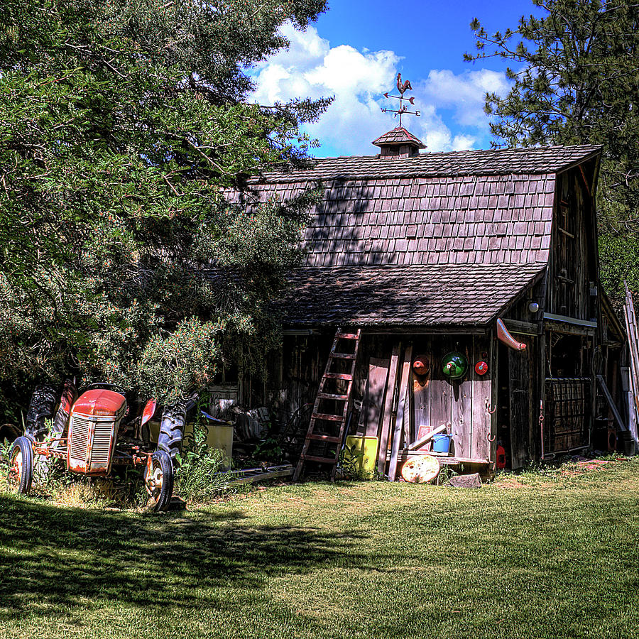Vic Moores Barn #1 Photograph by David Patterson