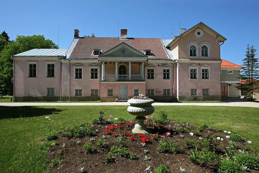 Vihula Manor House in Lahemaa National Park #2 Photograph by Aivar Mikko