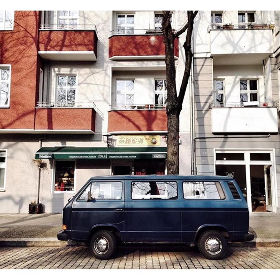Berlin Photograph - Volkswagen T3 Caravelle

#berlin #1 by Berlinspotting BrlnSpttng