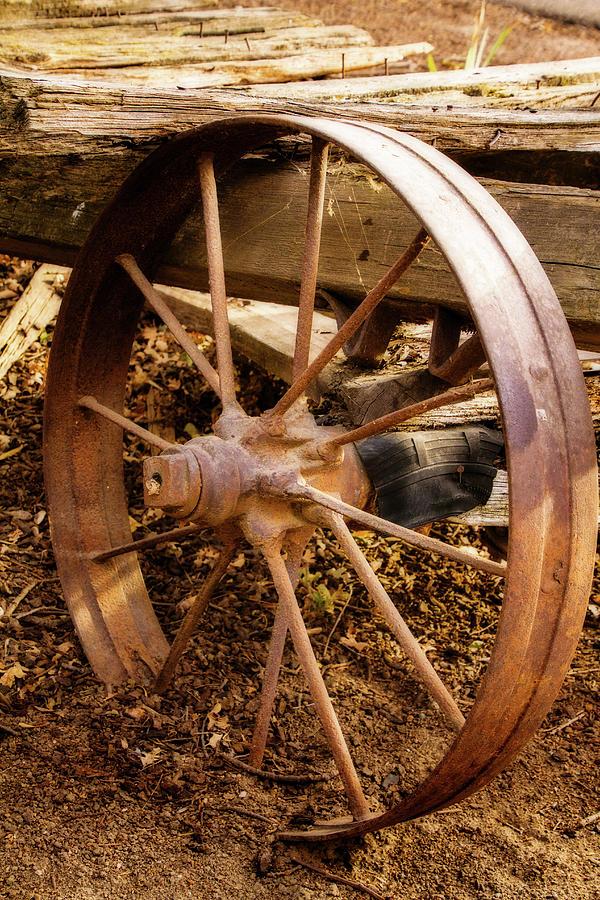 Wagon Wheel #2 Digital Art by Terry Davis