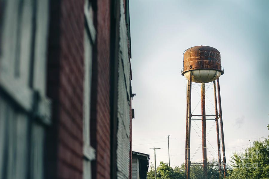 Water Tower Photograph - Water Tower in Decatur, Alabama #1 by Thomas Garner