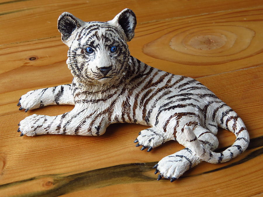 Tiger sales clay sculpture