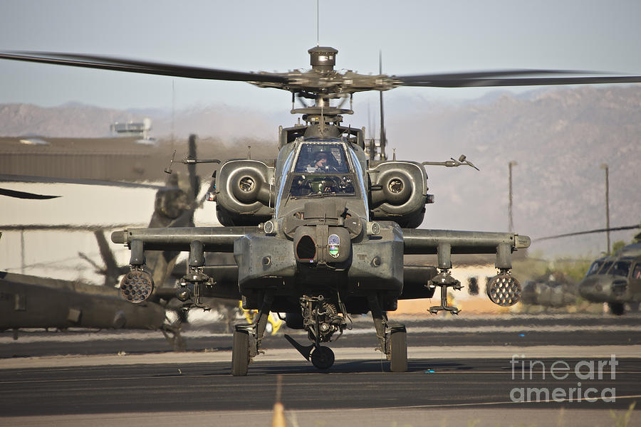 Ah-64d Apache Longbow Taxiing #10 Photograph by Terry Moore