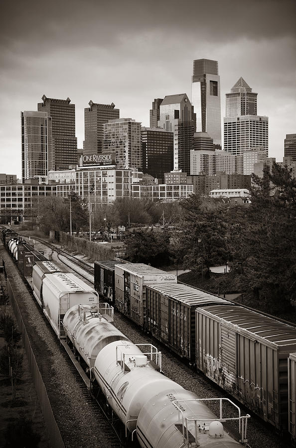 Philadelphia Skyline #10 Photograph by Songquan Deng