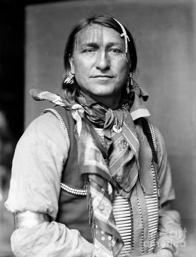 SIOUX NATIVE AMERICAN, c1900 #2 Photograph by Gertrude Kasebier SIOUX NATIVE AMERICAN, c1900 #2 Photograph by Gertrude Kasebier