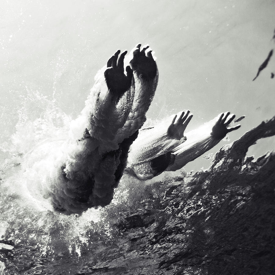 Swim Photograph - 100821-8868 by Enric Gener