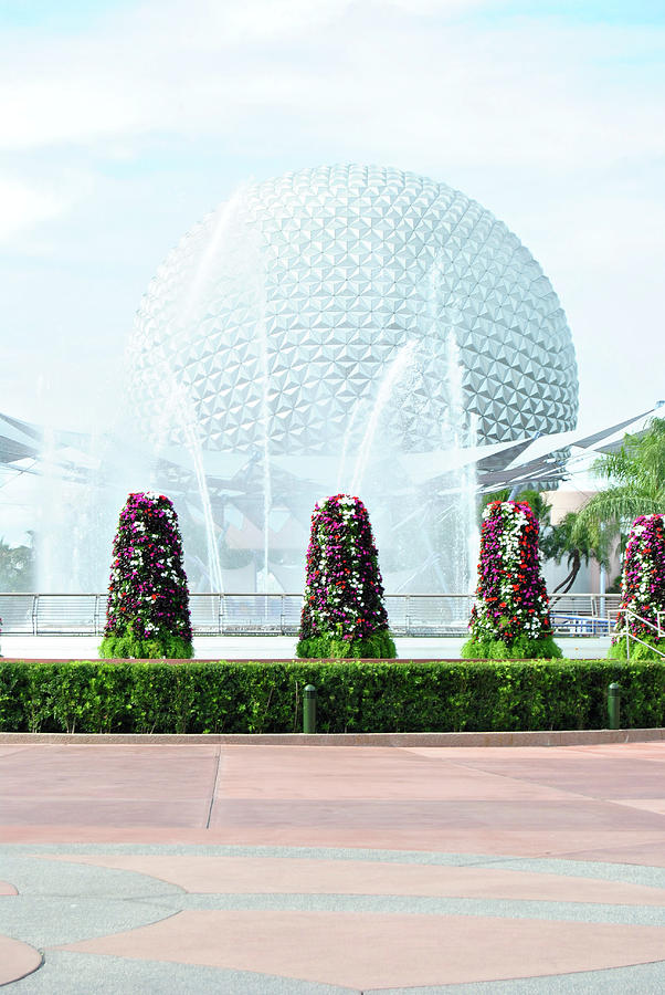 10935 Epcot Fountain Photograph by Pamela Williams