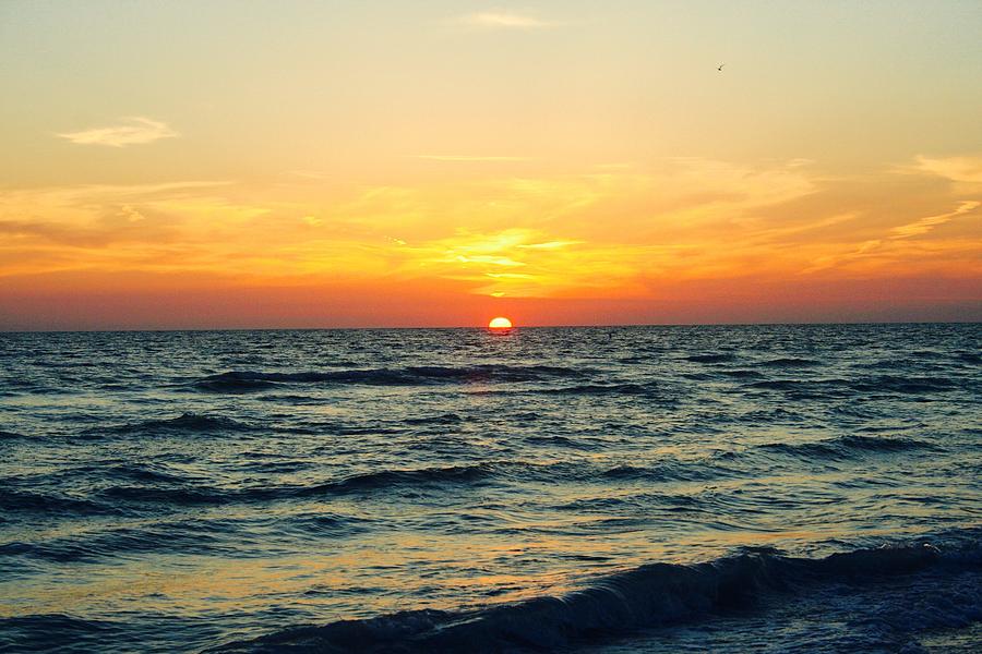 Sun Set Beach Photograph by Bennett Thompson - Fine Art America