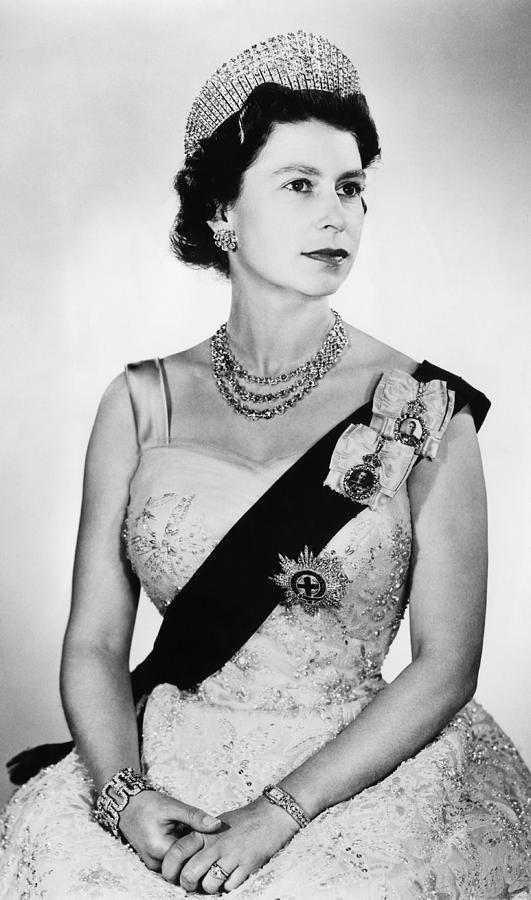 British Royalty. Queen Elizabeth II Photograph by Everett