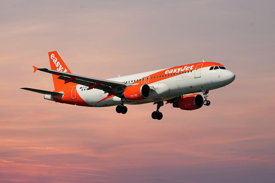 Easyjet Photograph - EasyJet Airbus A319-111 #12 by Smart Aviation