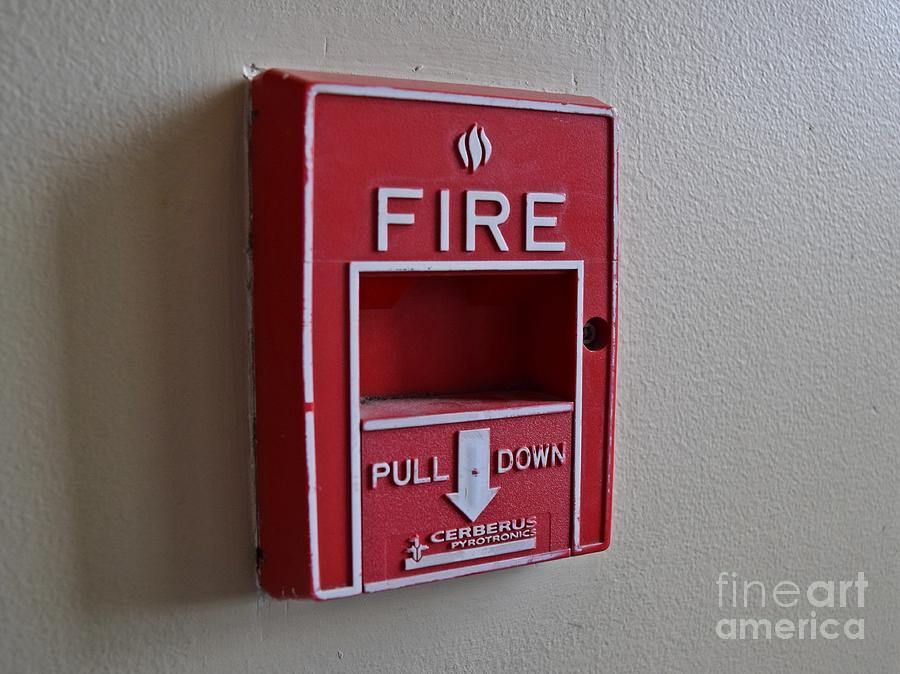 FIRE ALARM PULL STATION AIP 