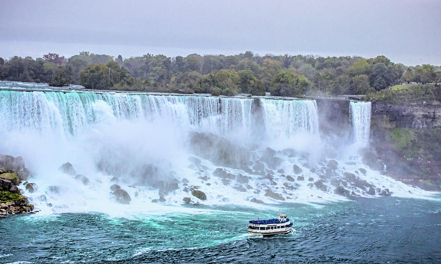 Nature Photograph - Niagara Falls #12 by Martin Newman