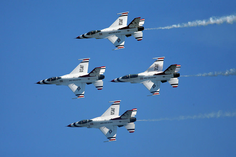 USAF Thunderbirds Photograph by Victor Alcorn - Fine Art America