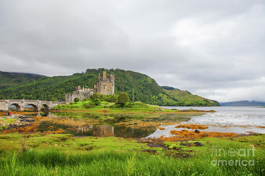 Eilean Donan iconic castle Photograph by Patricia Hofmeester