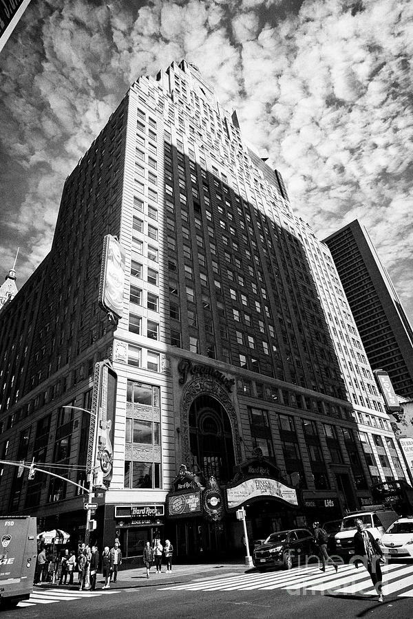 1501 Broadway The Paramount Building Formerly Housing The Paramount ...