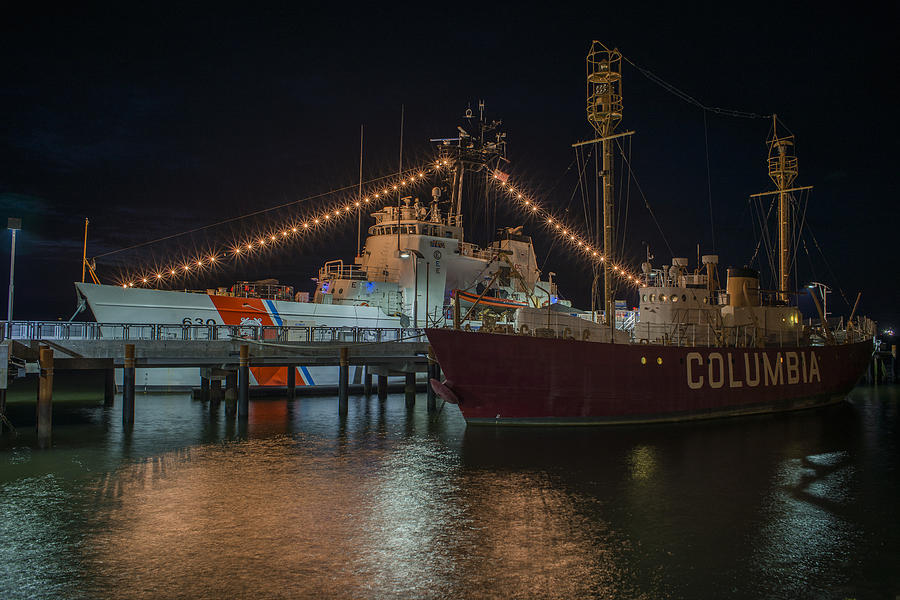 17th Street Docks at Night Photograph by Robert Potts