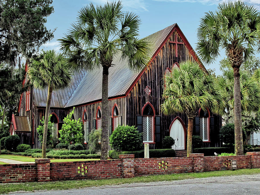 180 Year Old Church Of The Cross In Bluffton South Carolina Photograph