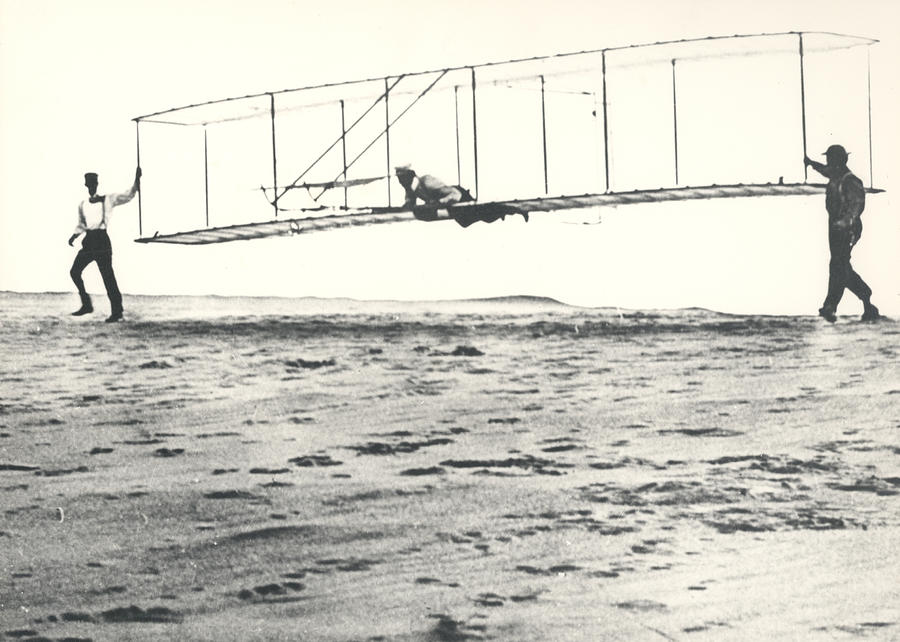 1902 Wright Brothers Glider Tests Photograph by Paul Fearn
