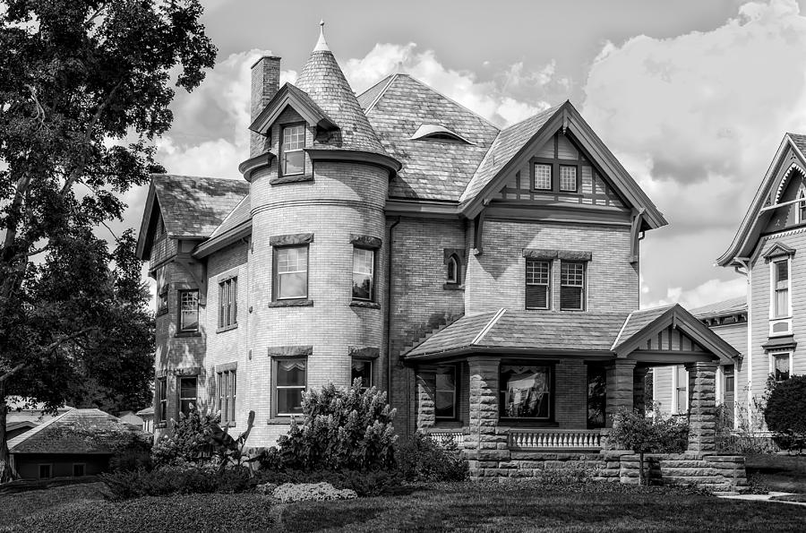 1906 Hiram W Carey House - 2 Photograph by Frank J Benz