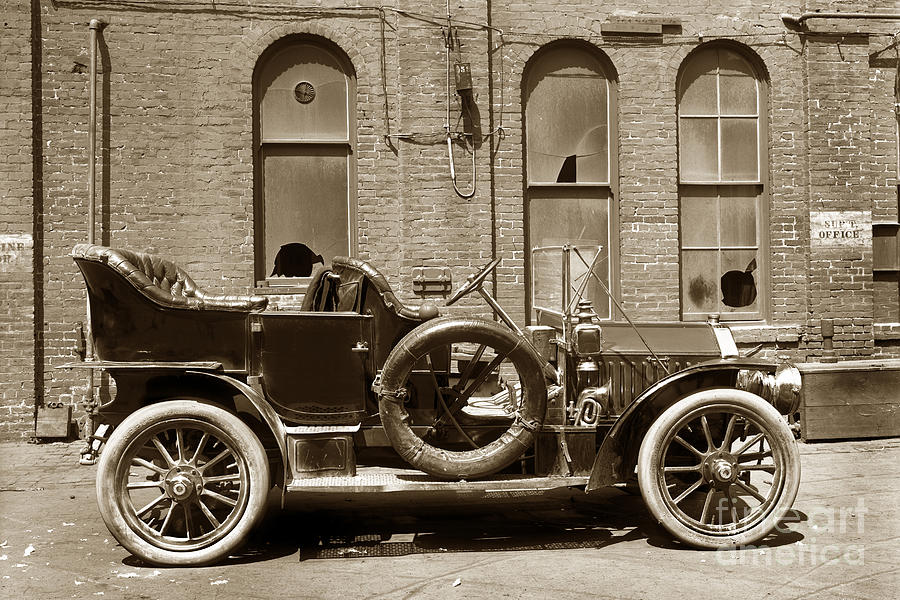 Car Photograph - 1910 Peerless Model 27 7 Passenger Tourer 1910 by Monterey County Historical Society