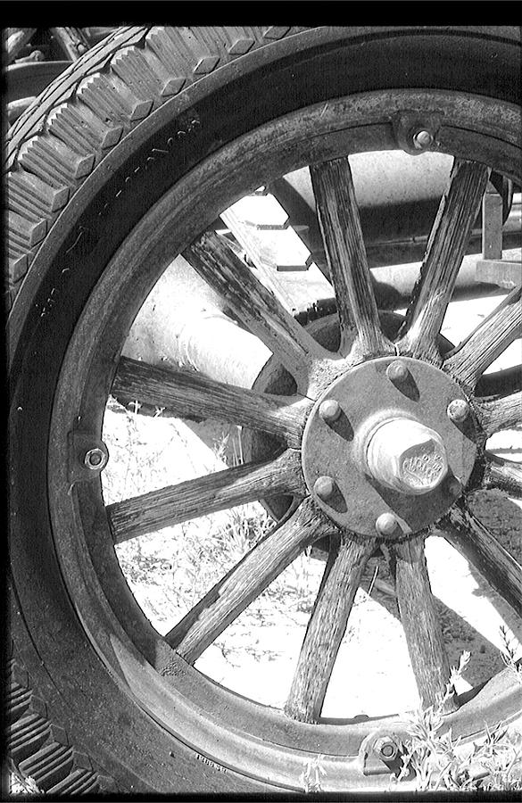 1920s Wheel Photograph by Gary Brandes