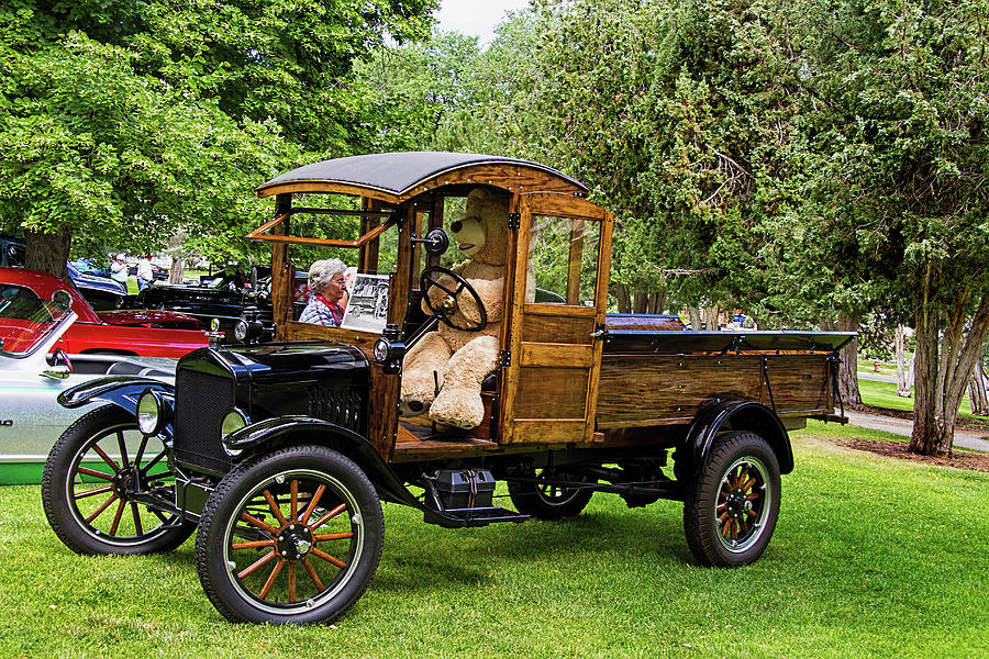 1922 Model T Ford With Teddy Bear Photograph by Nick Gray