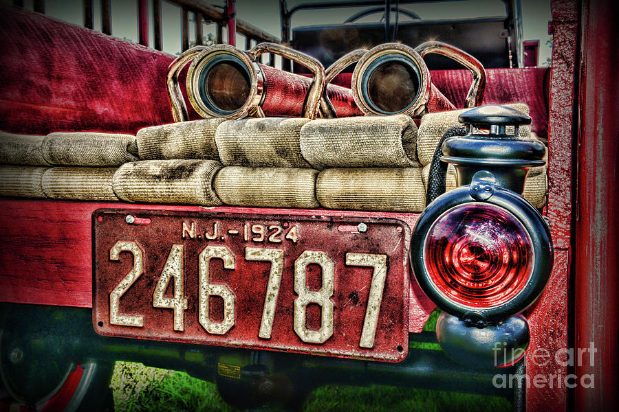 1924 Vintage Fire Truck Photograph by Paul Ward