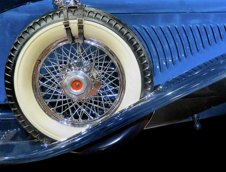 1929 Duesenberg Spare Tire Photograph by Dave Mills