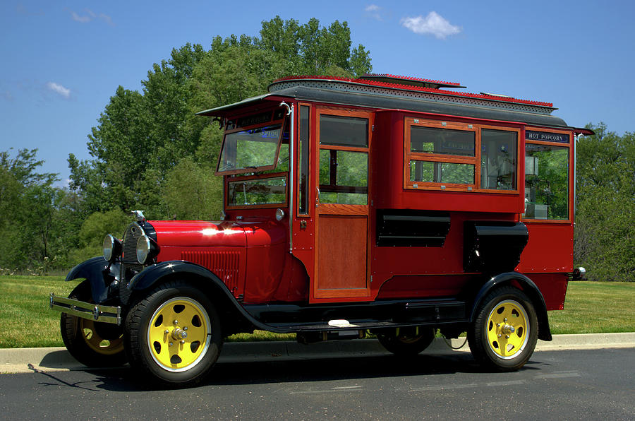1929 Ford Popcorn Truck Photograph by Tim McCullough